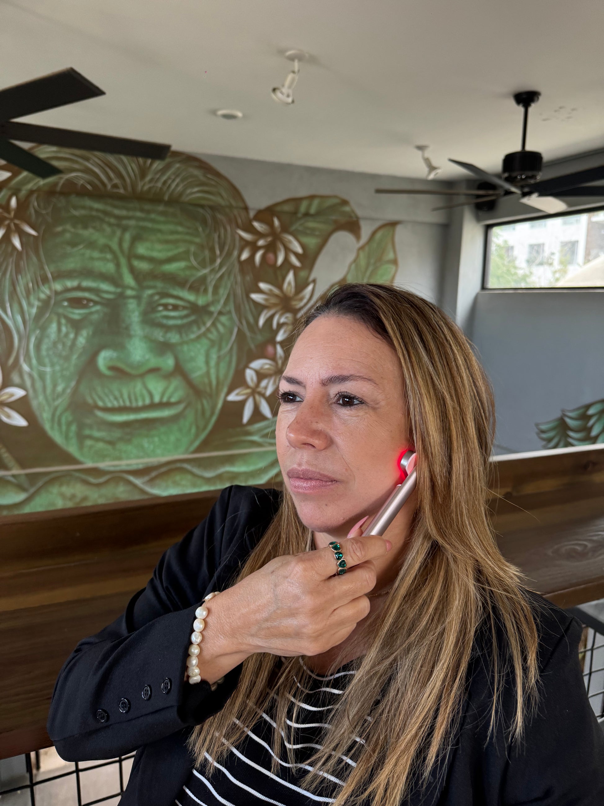 Red and Blue Light Therapy Wand